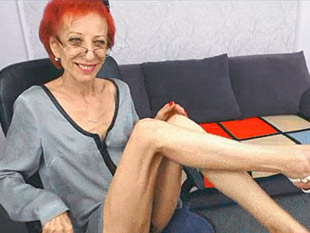 Geile Rentnerinnen beim Masturbieren